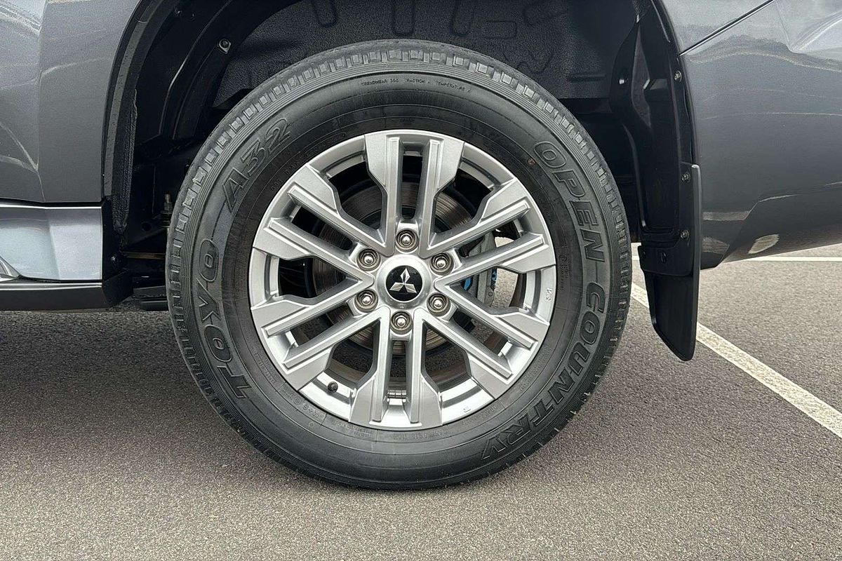 2022 Mitsubishi Pajero Sport GLX QF