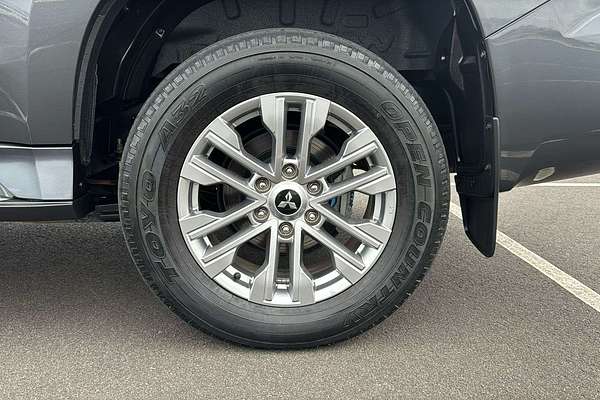 2022 Mitsubishi Pajero Sport GLX QF