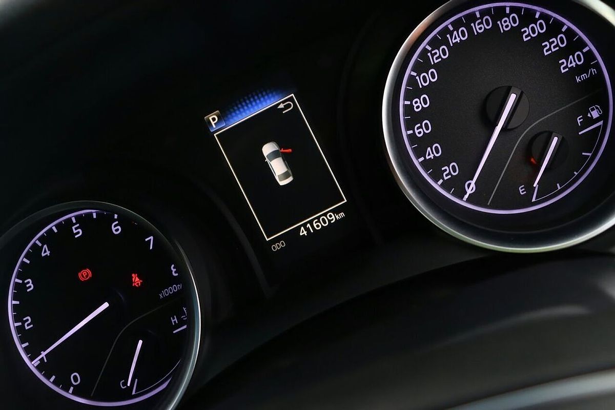 2019 Toyota Camry Ascent ASV70R