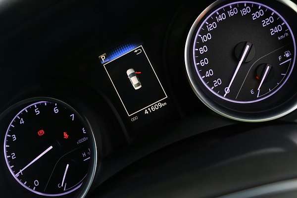 2019 Toyota Camry Ascent ASV70R