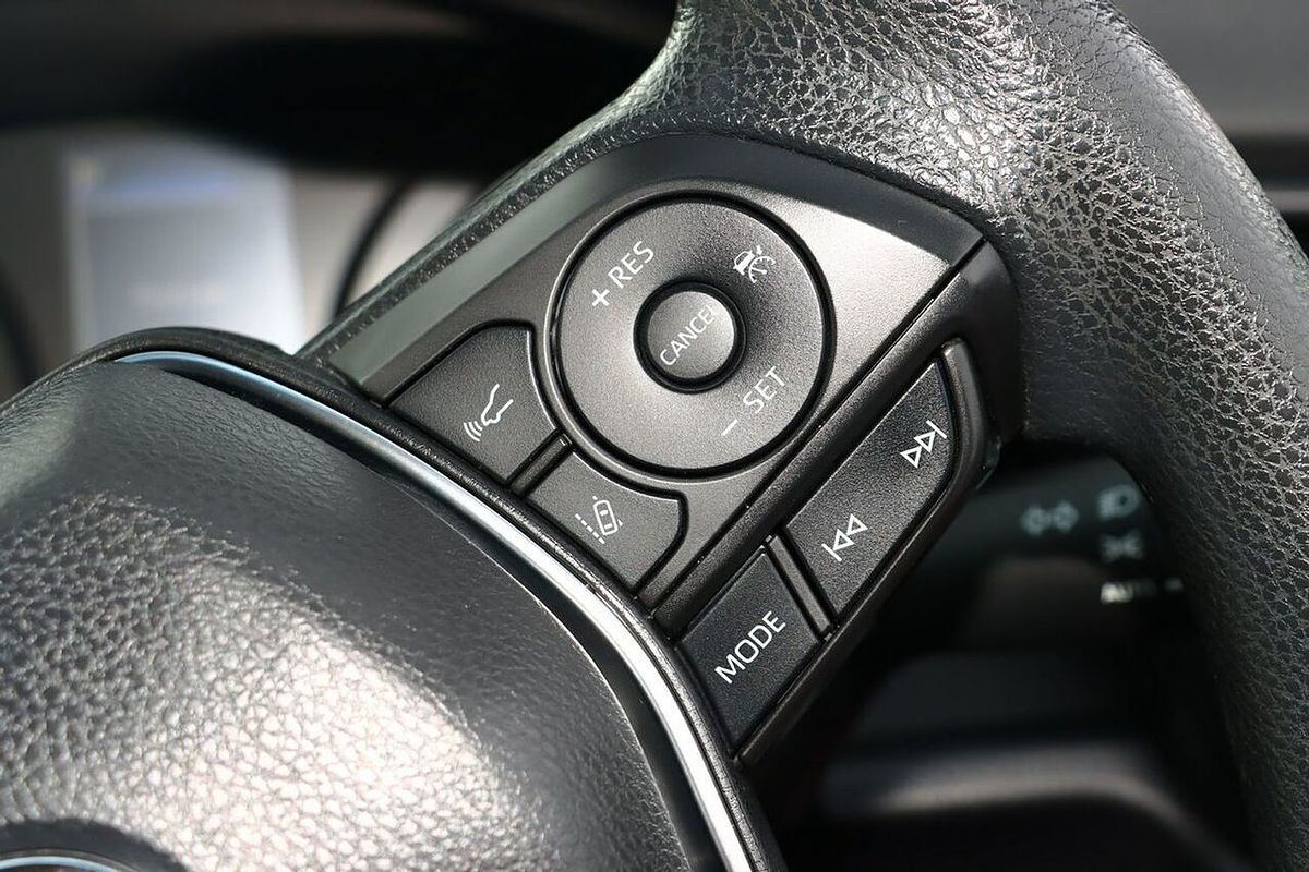 2019 Toyota Camry Ascent ASV70R