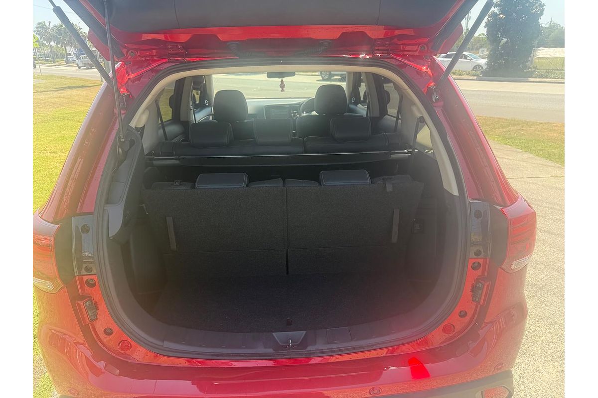 2020 Mitsubishi Outlander Exceed ZL
