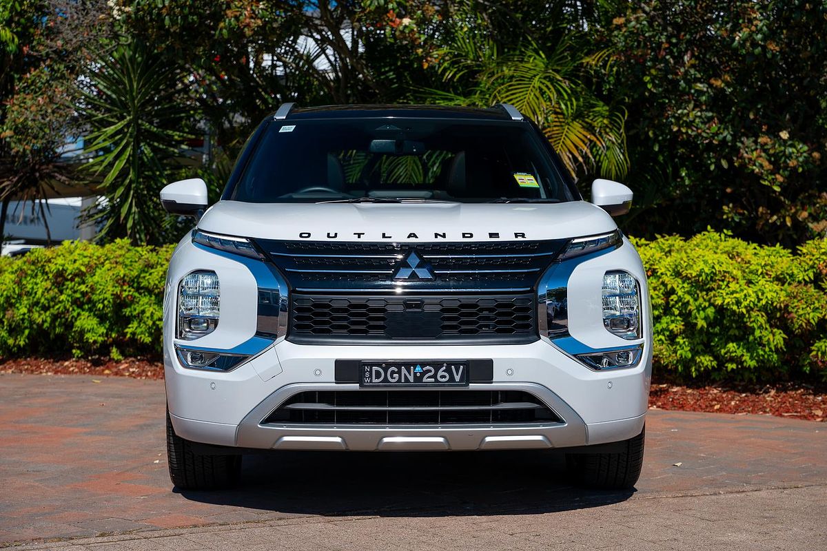 2024 Mitsubishi Outlander PHEV Exceed Tourer ZM