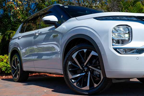 2024 Mitsubishi Outlander PHEV Exceed Tourer ZM