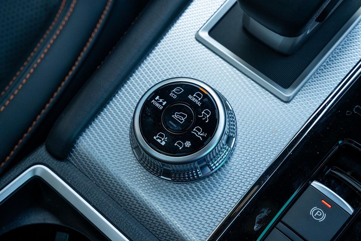 2024 Mitsubishi Outlander PHEV Exceed Tourer ZM