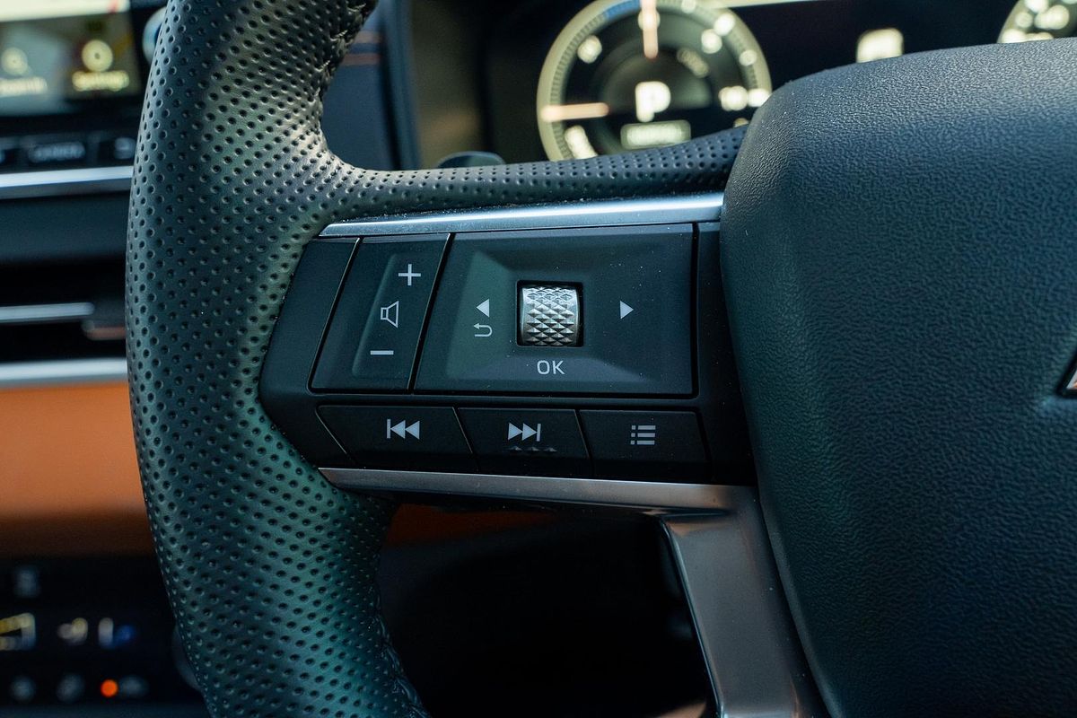 2024 Mitsubishi Outlander PHEV Exceed Tourer ZM