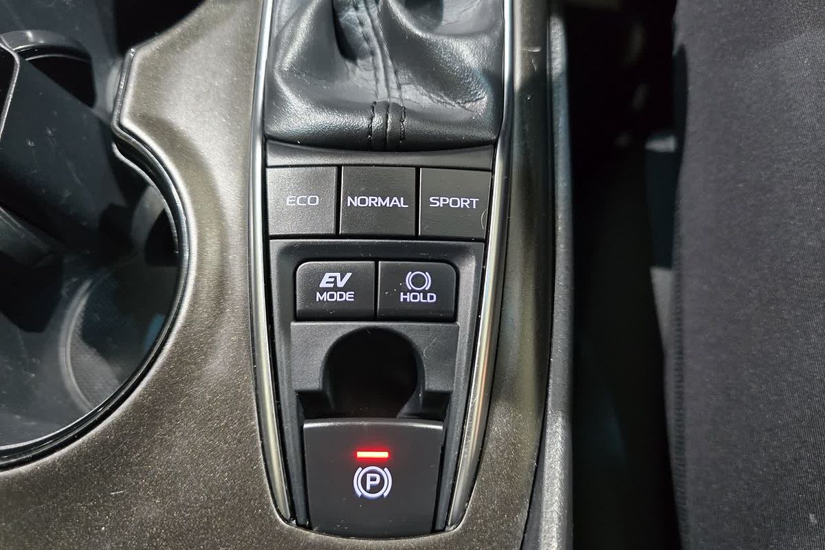 2023 Toyota Camry Ascent AXVH70R