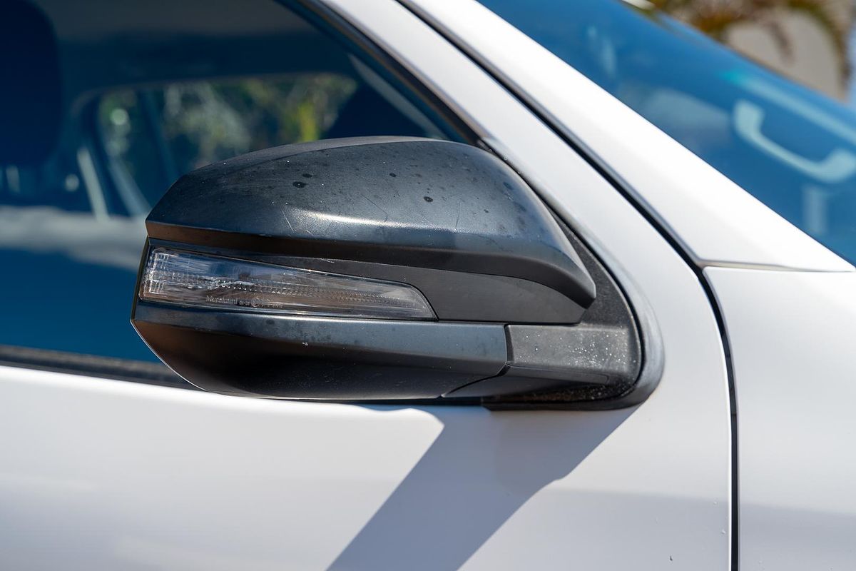 2020 Toyota Hilux SR GUN126R 4X4