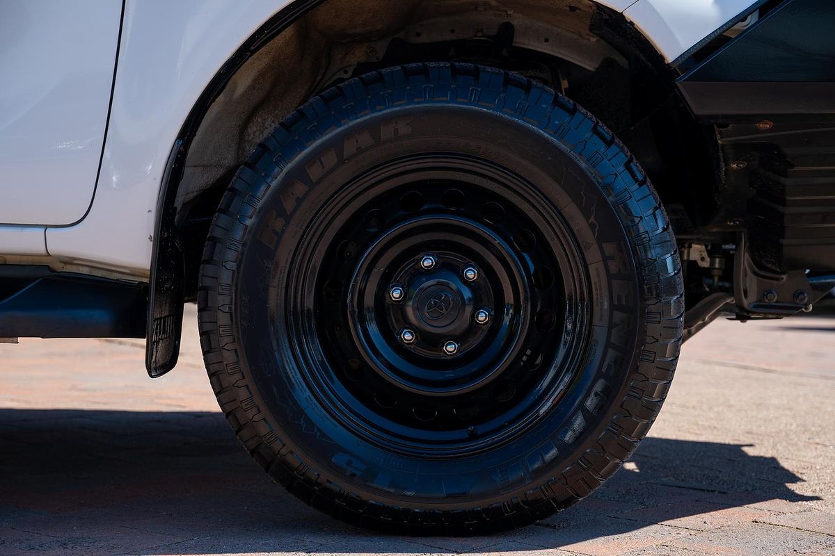 2020 Toyota Hilux SR GUN126R 4X4