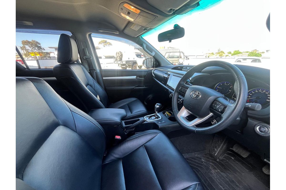 2018 Toyota Hilux SR5 GUN126R 4X4