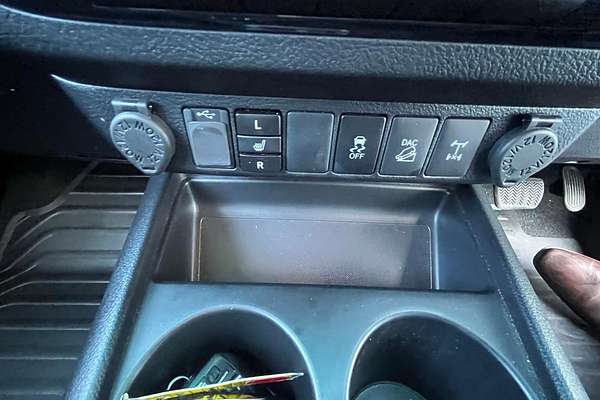 2018 Toyota Hilux SR5 GUN126R 4X4