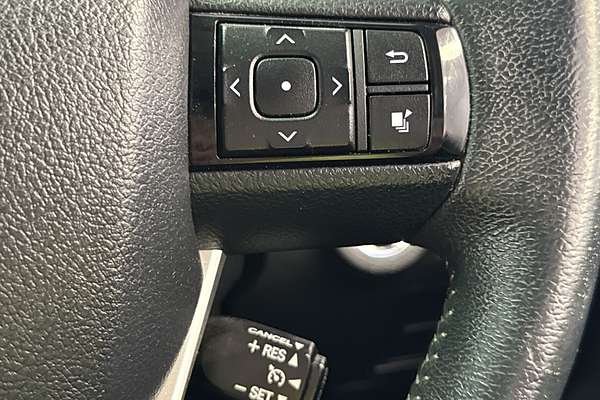 2016 Toyota Hilux SR5 GUN126R 4X4