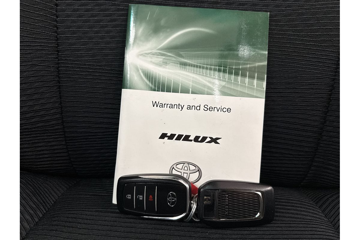 2016 Toyota Hilux SR5 GUN126R 4X4