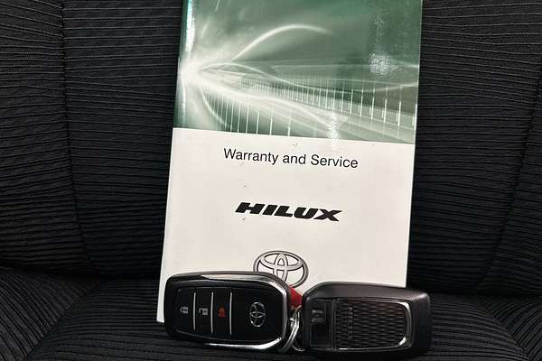 2016 Toyota Hilux SR5 GUN126R 4X4