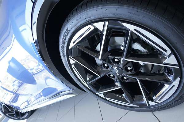 2025 Kia K4 GT-Line CL4m