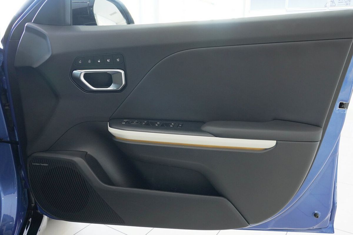 2025 Kia K4 GT-Line CL4m