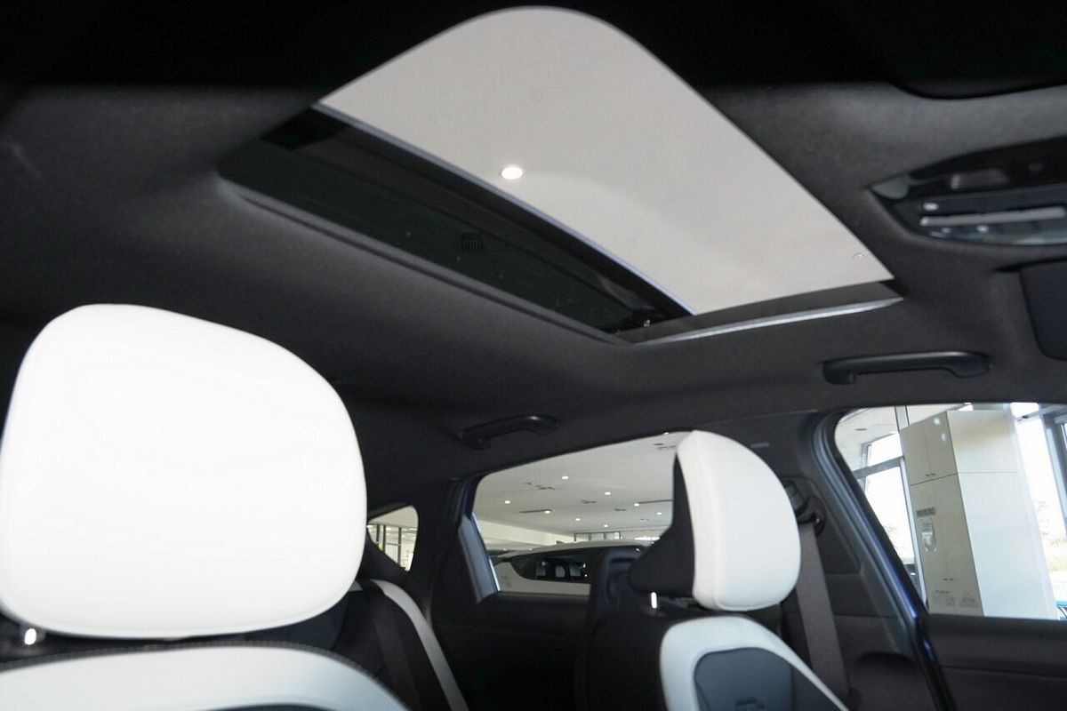 2025 Kia K4 GT-Line CL4m