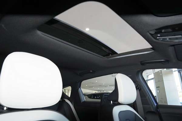 2025 Kia K4 GT-Line CL4m