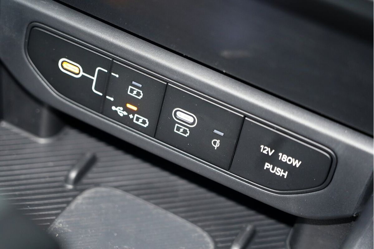 2025 Kia K4 GT-Line CL4m