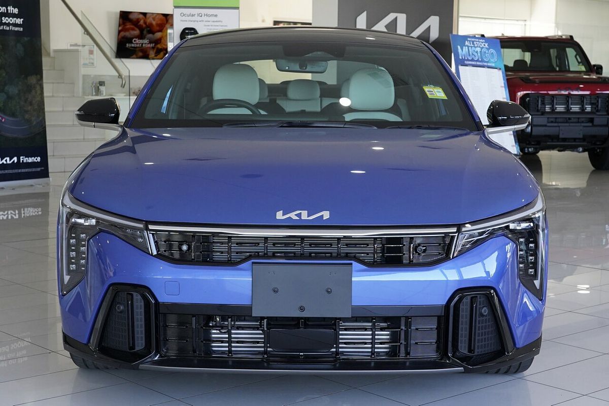 2025 Kia K4 GT-Line CL4m