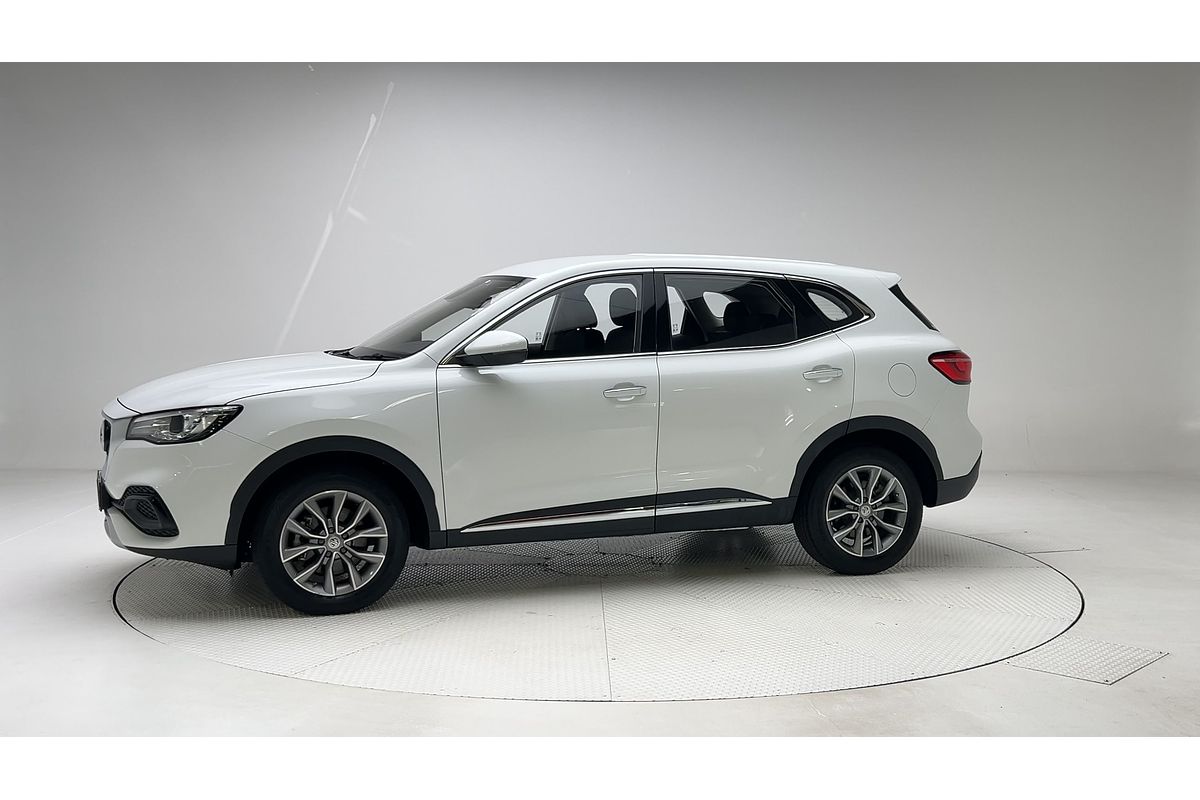 2022 MG HS Core SAS23