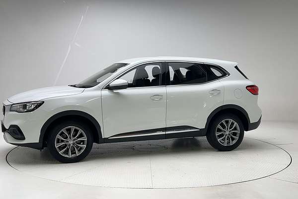 2022 MG HS Core SAS23 thumb-3