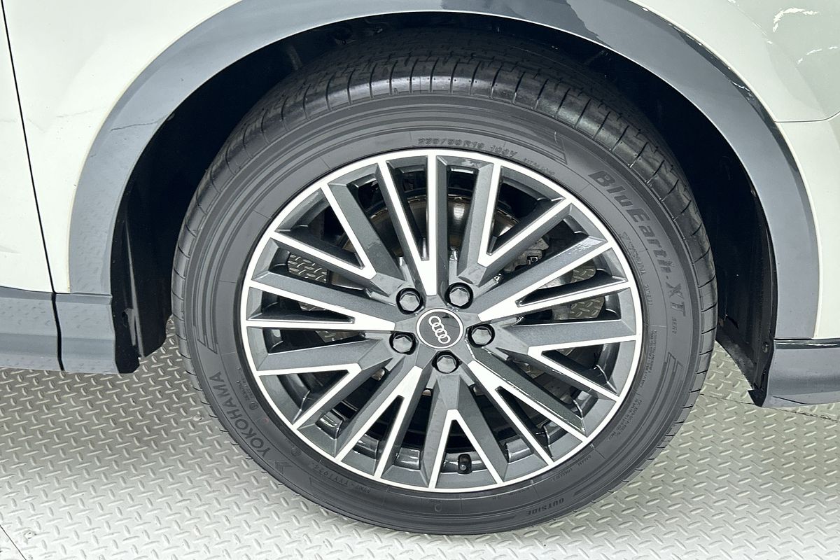 2022 Audi Q3 35 TFSI S line F3