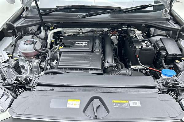 2022 Audi Q3 35 TFSI S line F3