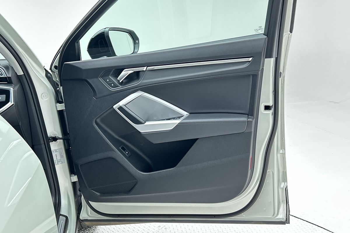 2022 Audi Q3 35 TFSI S line F3