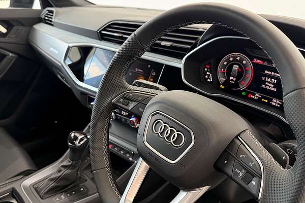 2025 Audi Q3 40 TFSI S line F3