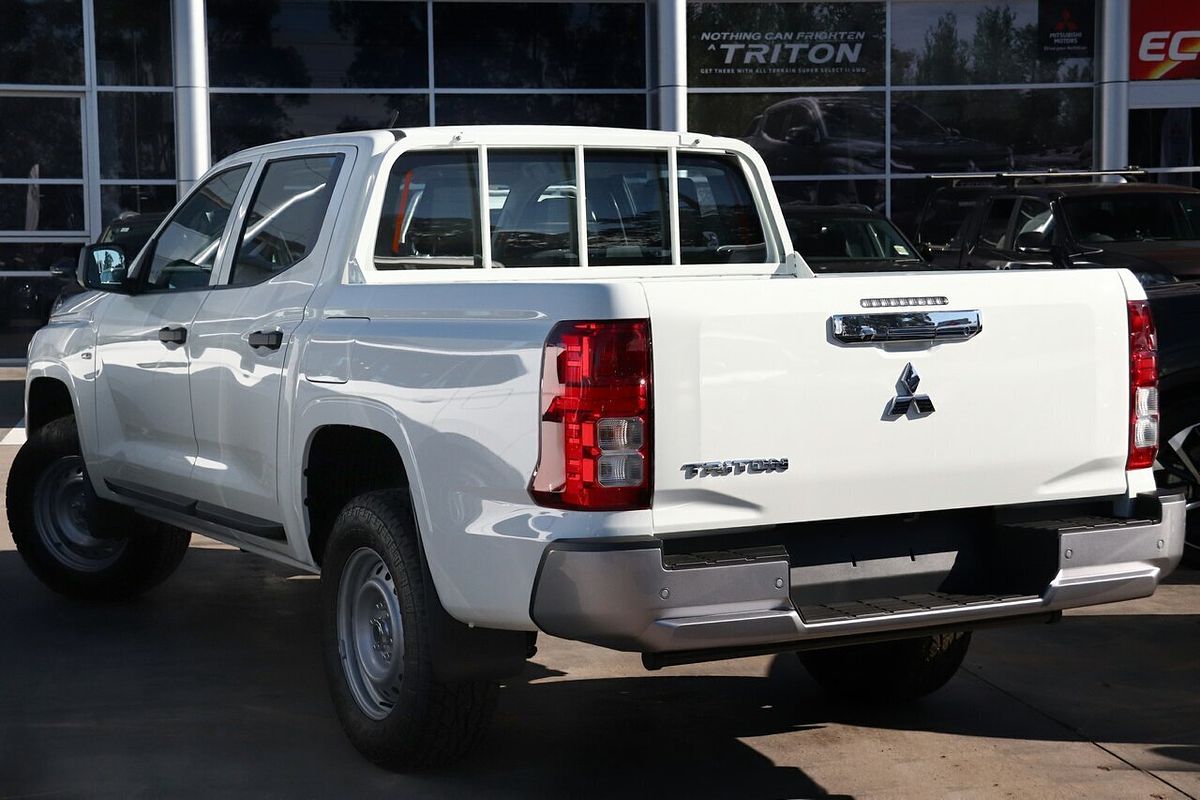 2025 Mitsubishi Triton GLX MV 4X4