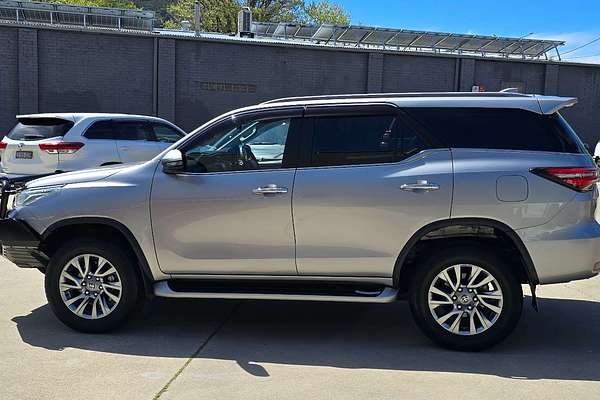 2023 Toyota Fortuner Crusade GUN156R