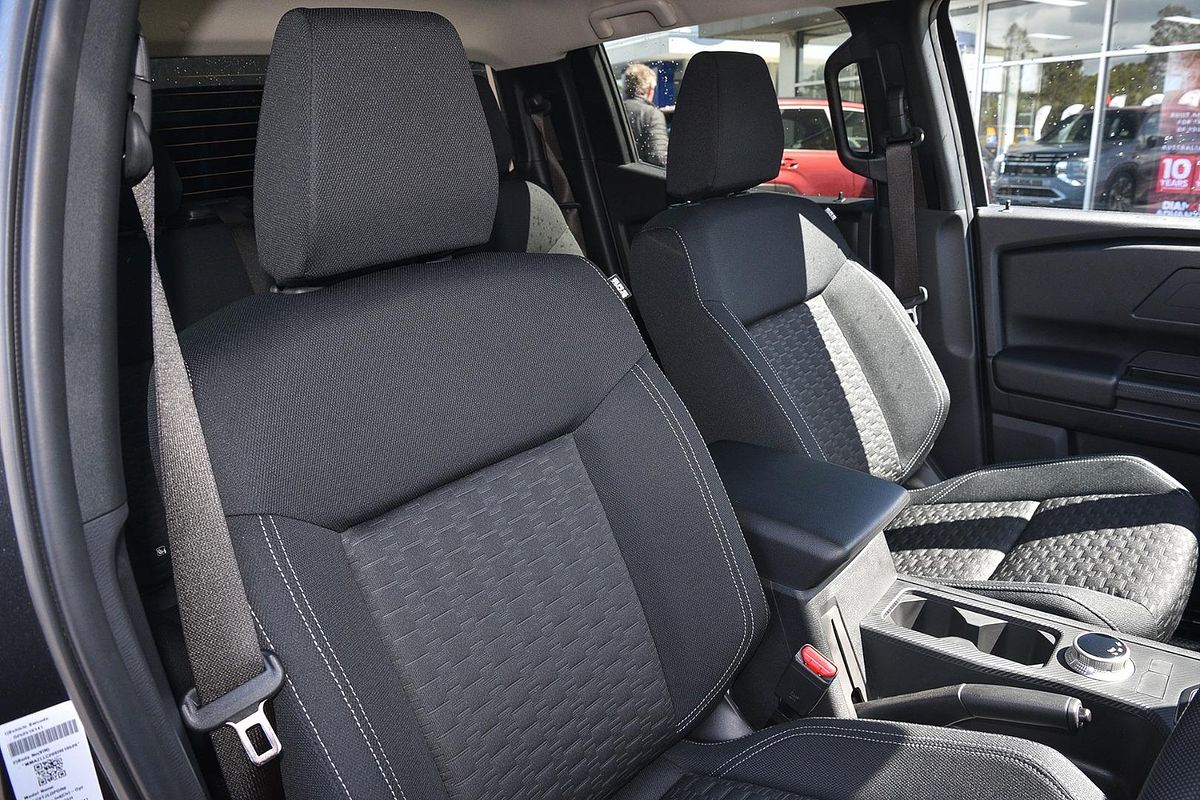 2025 Mitsubishi Triton GLX+ MV 4X4