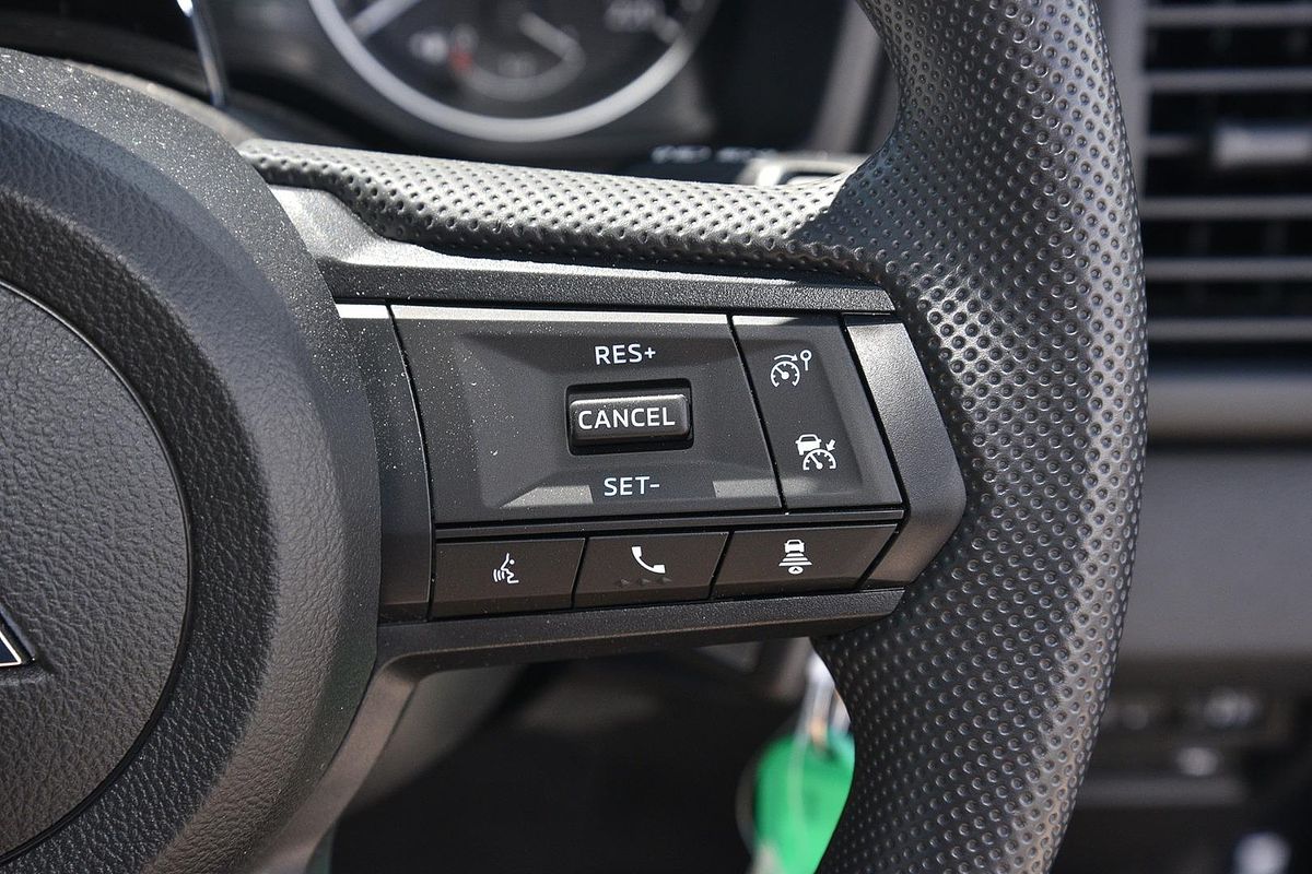 2025 Mitsubishi Triton GLX+ MV 4X4