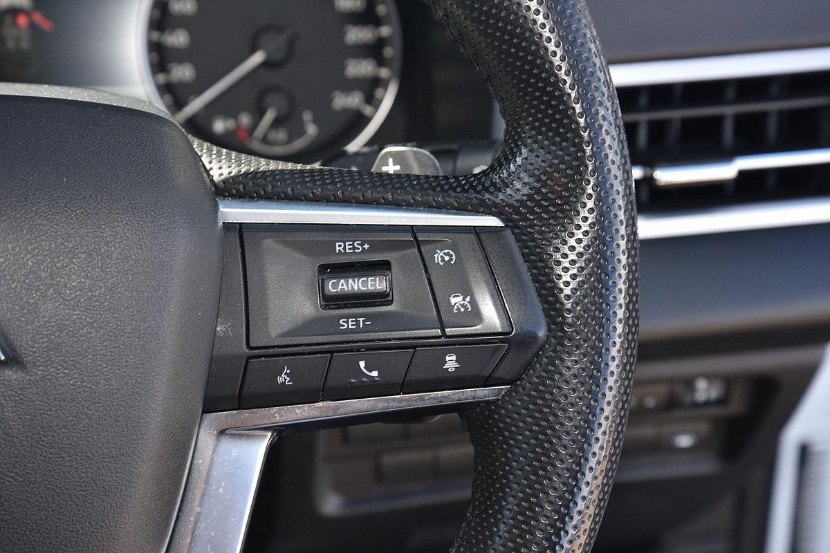 2024 Mitsubishi Outlander LS ZM