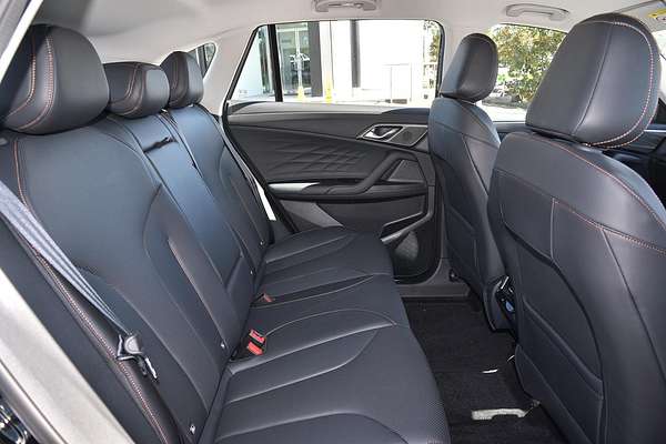 2025 MG HS Excite AS33