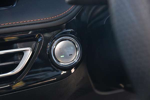 2025 MG HS Excite AS33