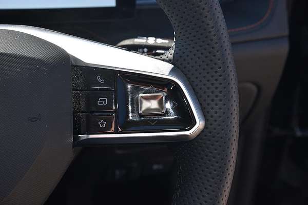 2025 MG HS Excite AS33