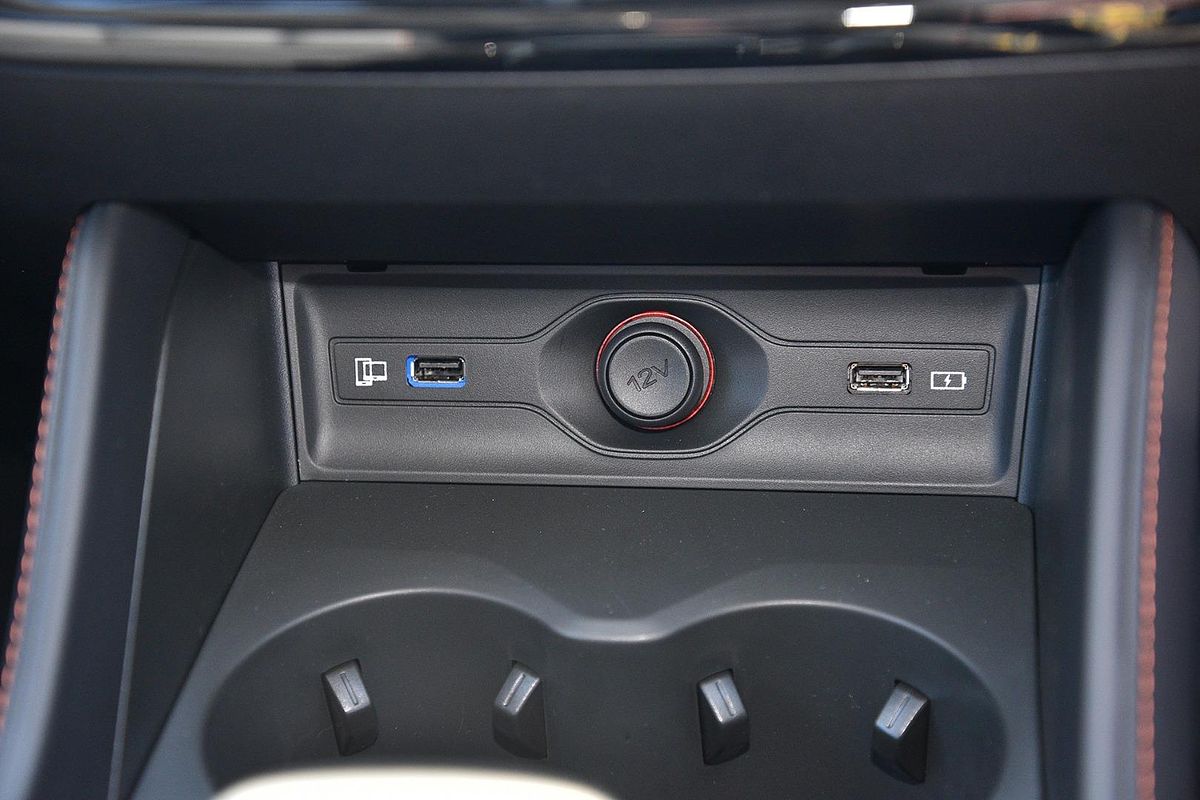 2025 MG HS Excite AS33