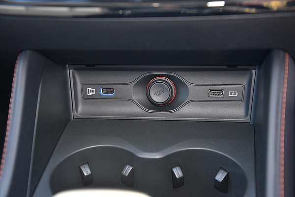 2025 MG HS Excite AS33