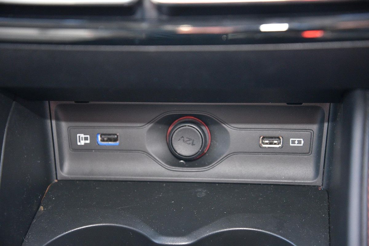 2025 MG HS Excite AS33