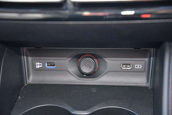 2025 MG HS Excite AS33