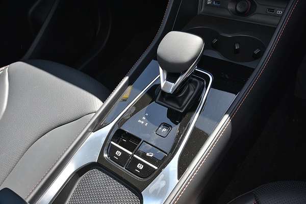 2025 MG HS Excite AS33