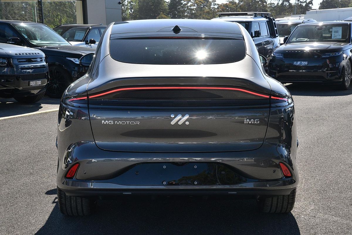 2025 MG IM6 Platinum S12L