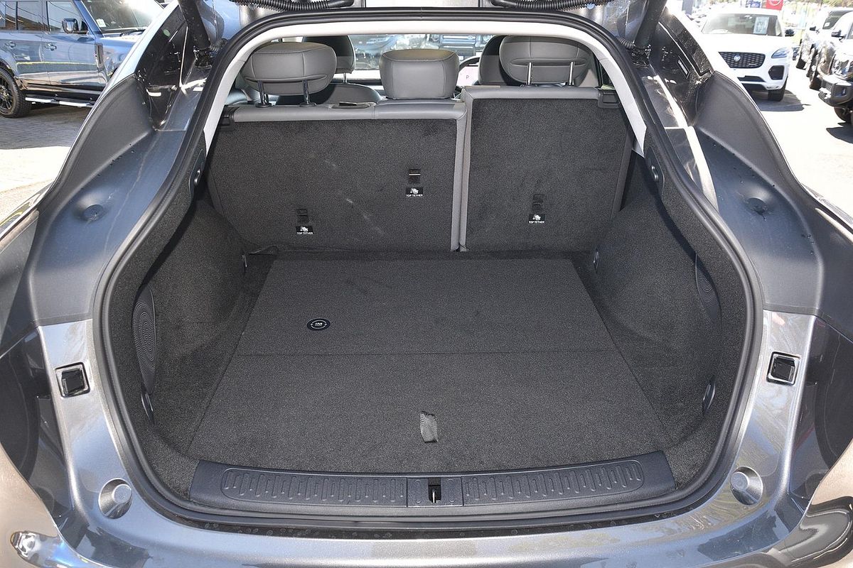 2025 MG IM6 Platinum S12L