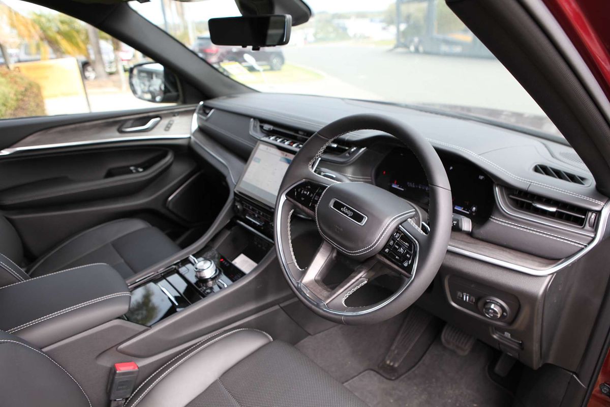 2023 Jeep Grand Cherokee Oveland WL