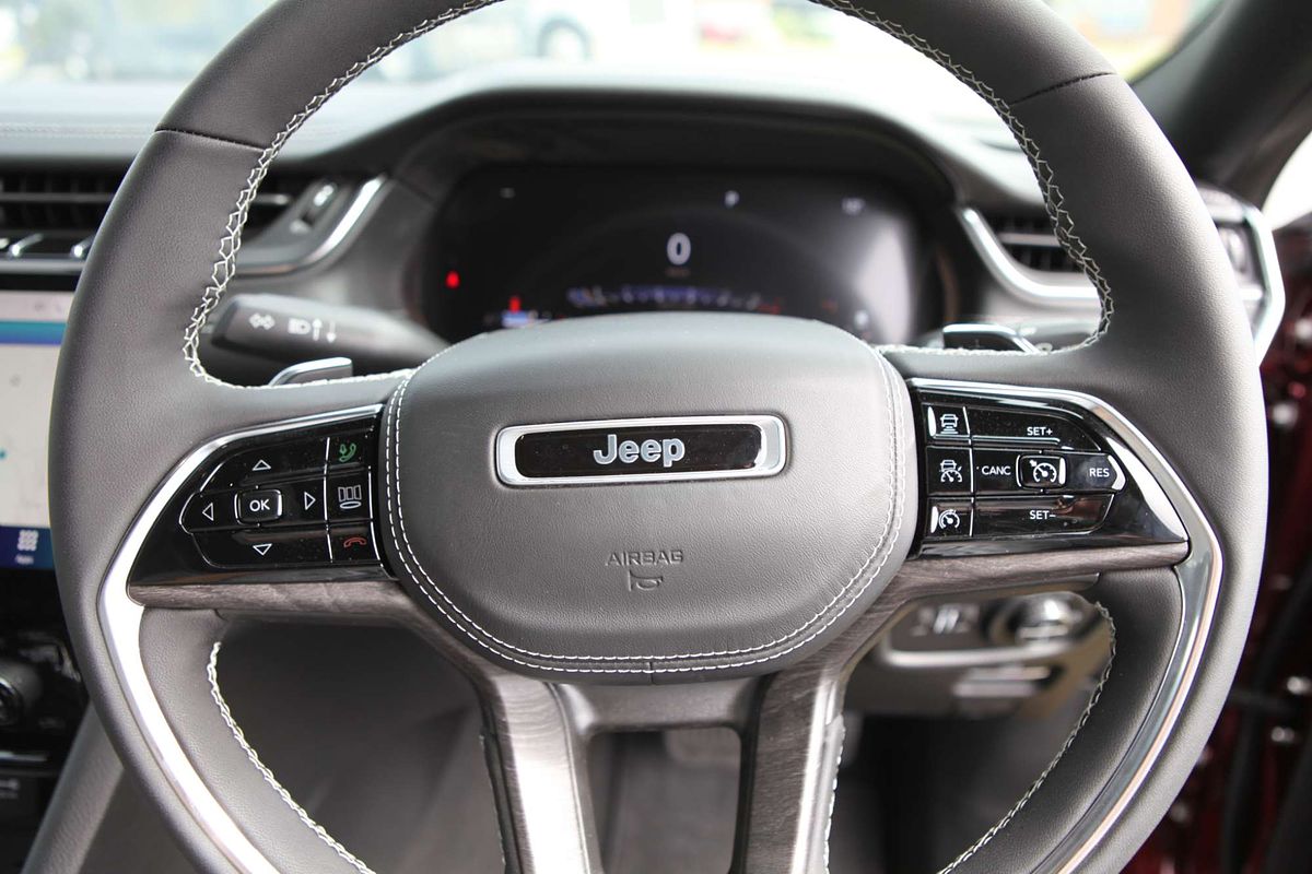 2023 Jeep Grand Cherokee Oveland WL
