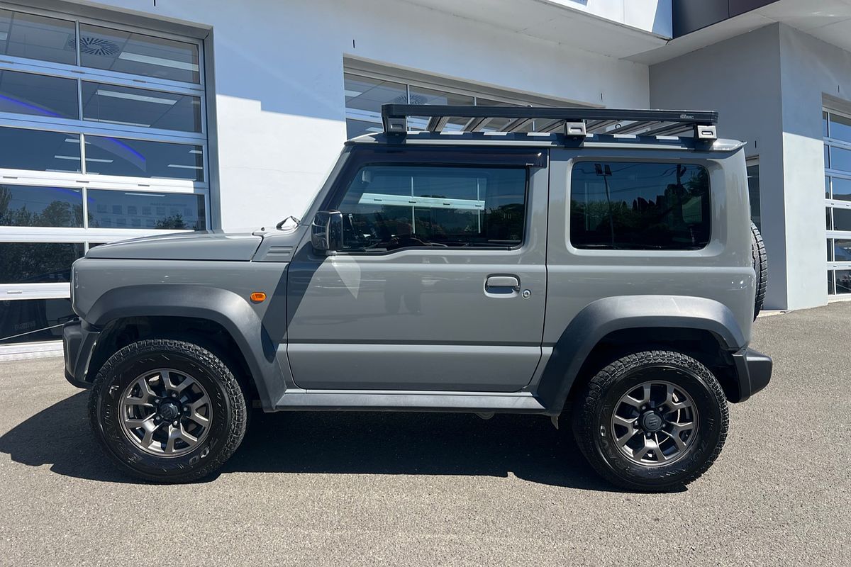 2022 Suzuki Jimny GLX GJ