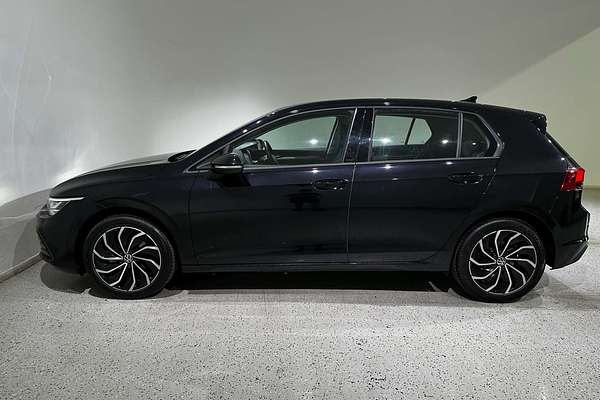 2022 Volkswagen Golf 110TSI Life 8