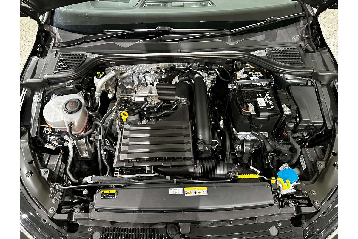 2022 Volkswagen Golf 110TSI Life 8